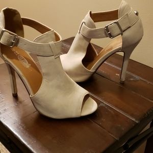 Womens heels